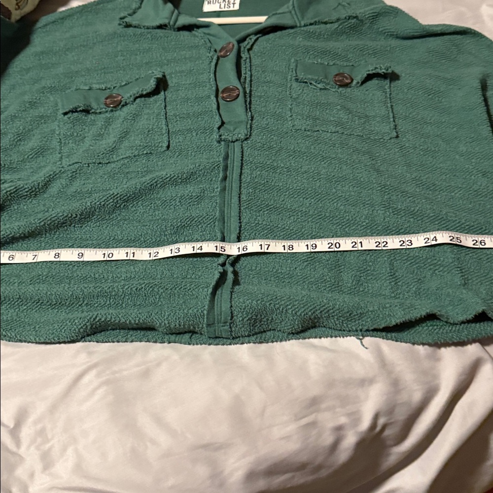 BUCKETLIST Green Oversized Button-Up Shirt - Picture 11 of 12